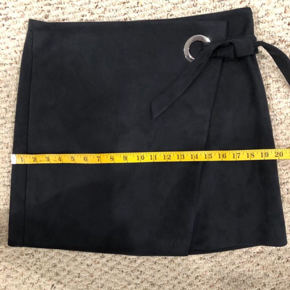 Loft Navy Blue Faux Suede Wrap Skirt with Grommet Detail Size 8 - Picture 8 of 13